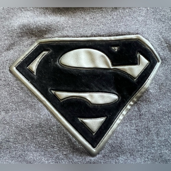 Vintage Warner Bros Black Velvet Superman Logo Gray Baby Tee. Size L - Picture 2 of 7